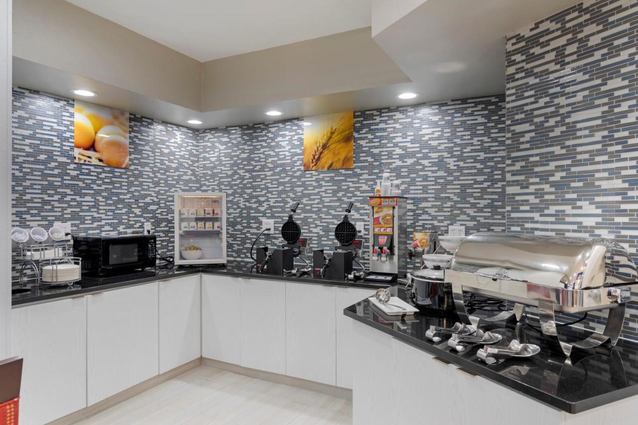 Comfort Inn & Suites Мемфис Экстерьер фото