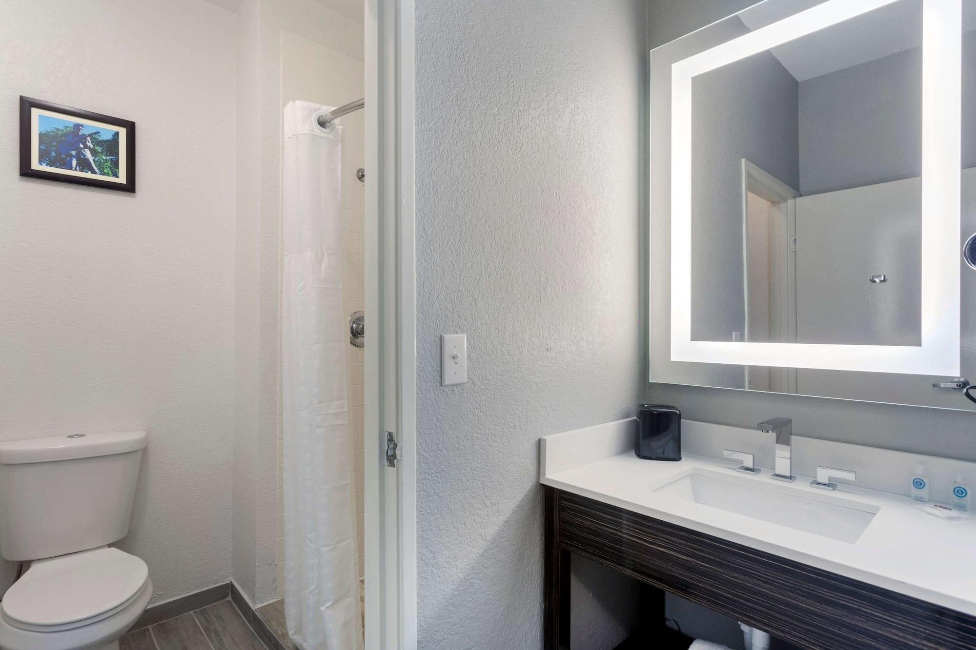 Comfort Inn & Suites Мемфис Экстерьер фото
