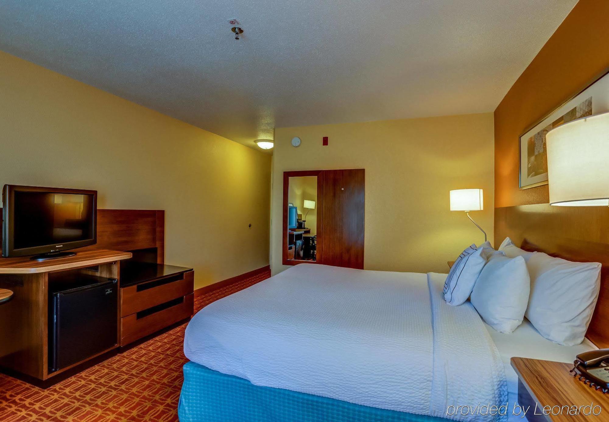 Comfort Inn & Suites Мемфис Экстерьер фото